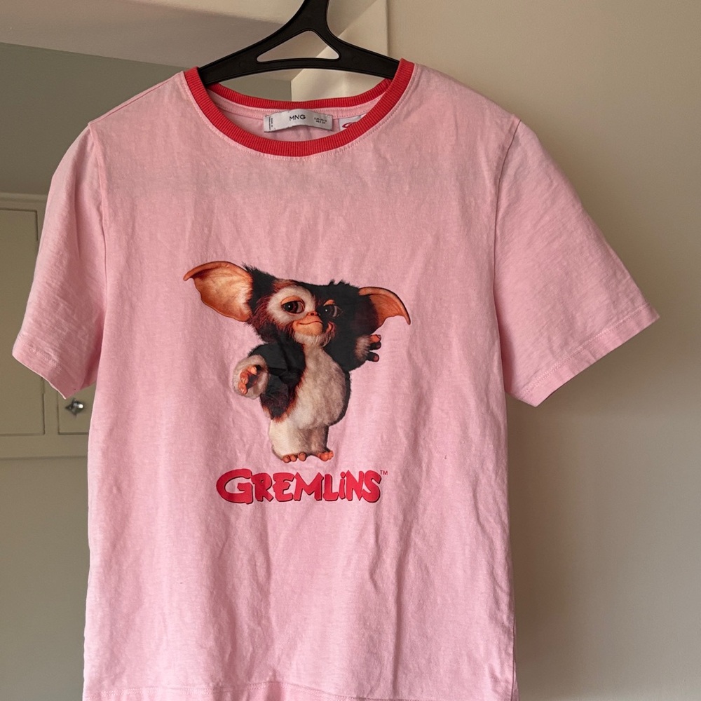 Mango Pink Graphic Tee with Red Trim